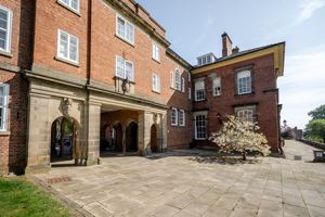 20 The Old College- click for photo gallery